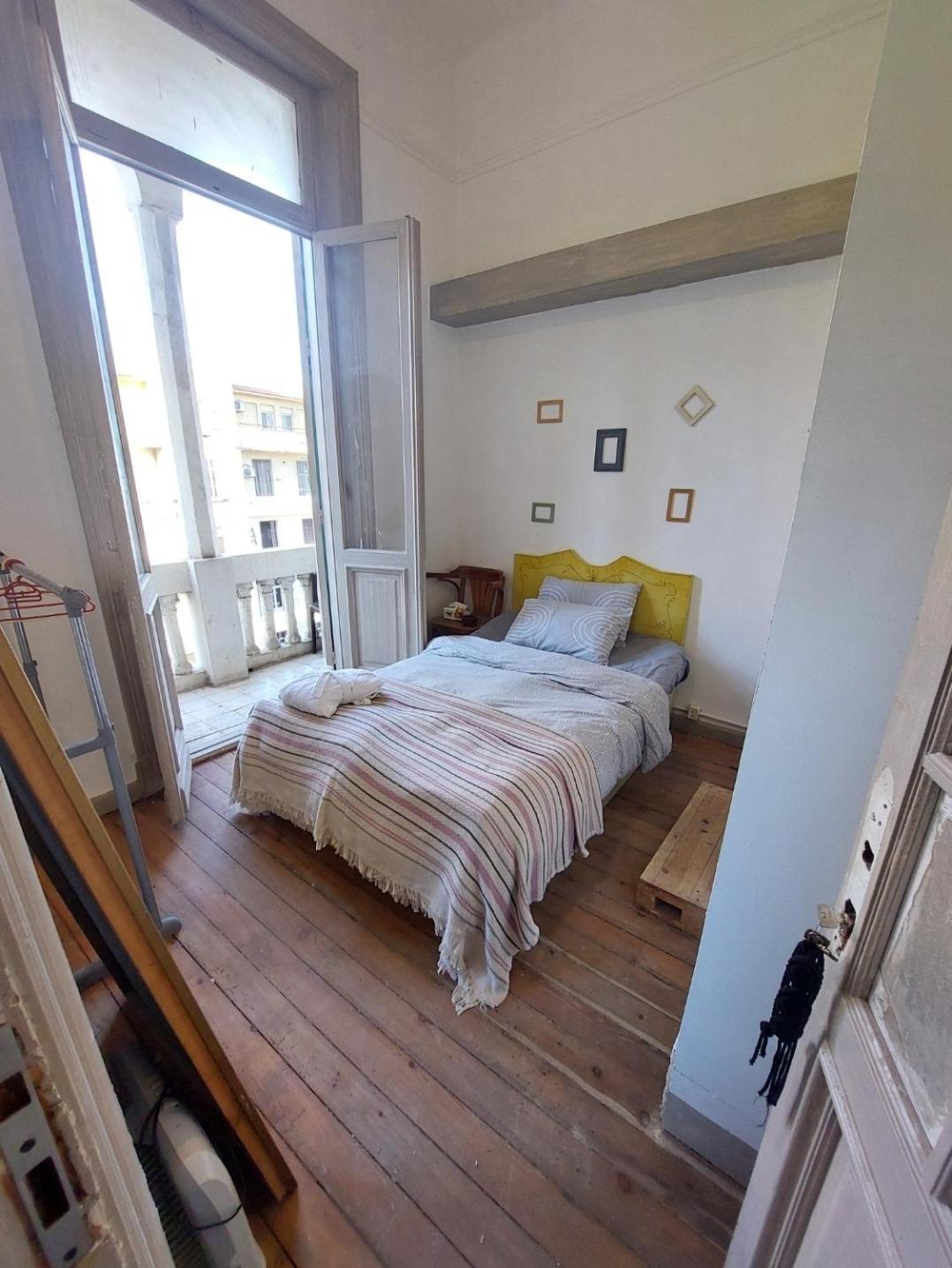 Arab Hostel, Welcoming All Solo And Groups Travellers But, Unmarried Couples Not Allowed Alexandria Exterior foto