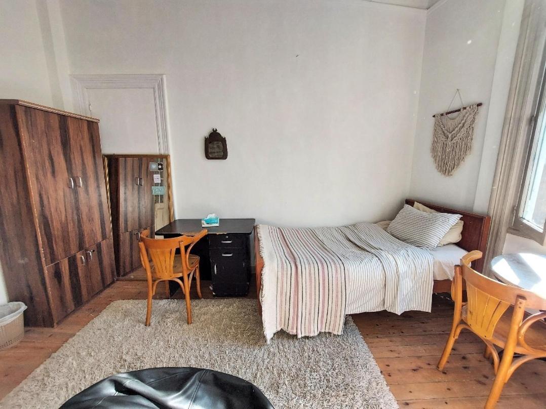 Arab Hostel, Welcoming All Solo And Groups Travellers But, Unmarried Couples Not Allowed Alexandria Exterior foto