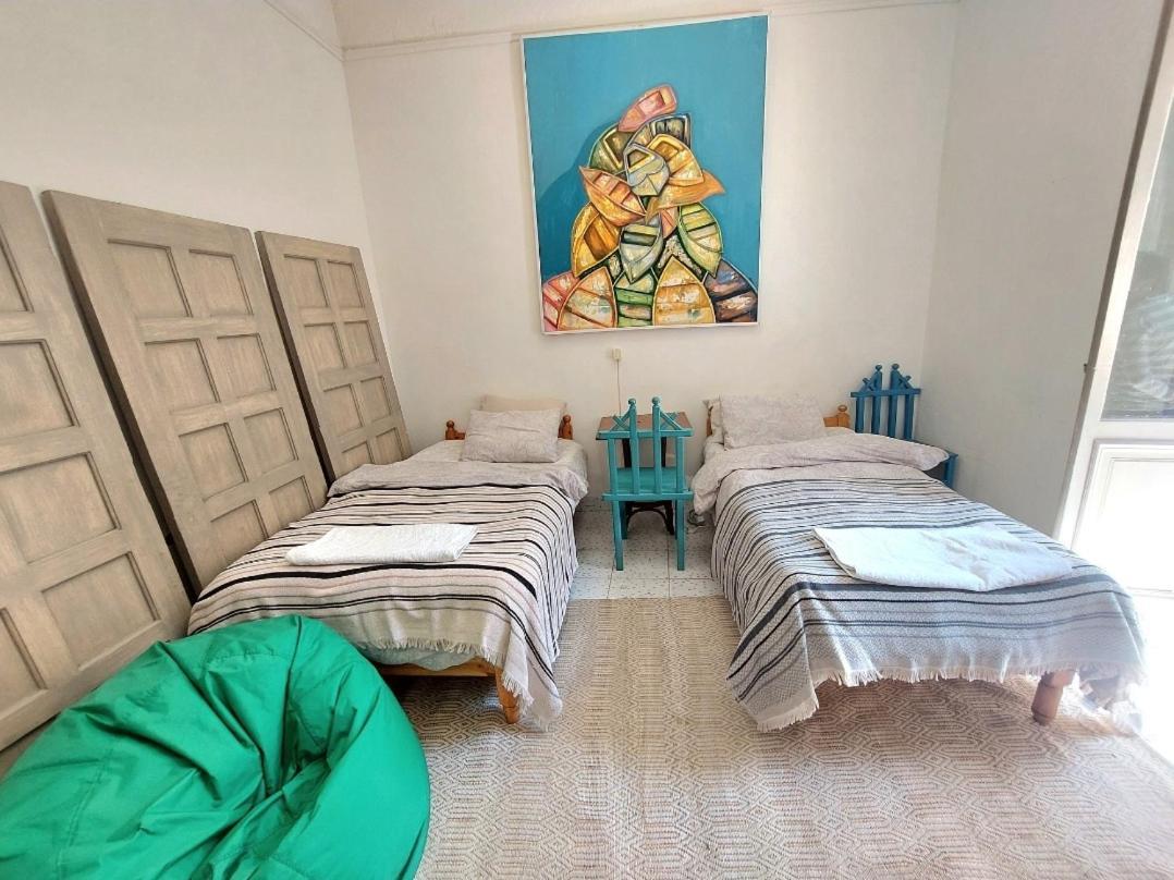 Arab Hostel, Welcoming All Solo And Groups Travellers But, Unmarried Couples Not Allowed Alexandria Exterior foto